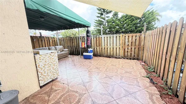 $3,150 | Tamiami, Miami, FL 33185