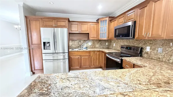 $3,150 | Tamiami, Miami, FL 33185