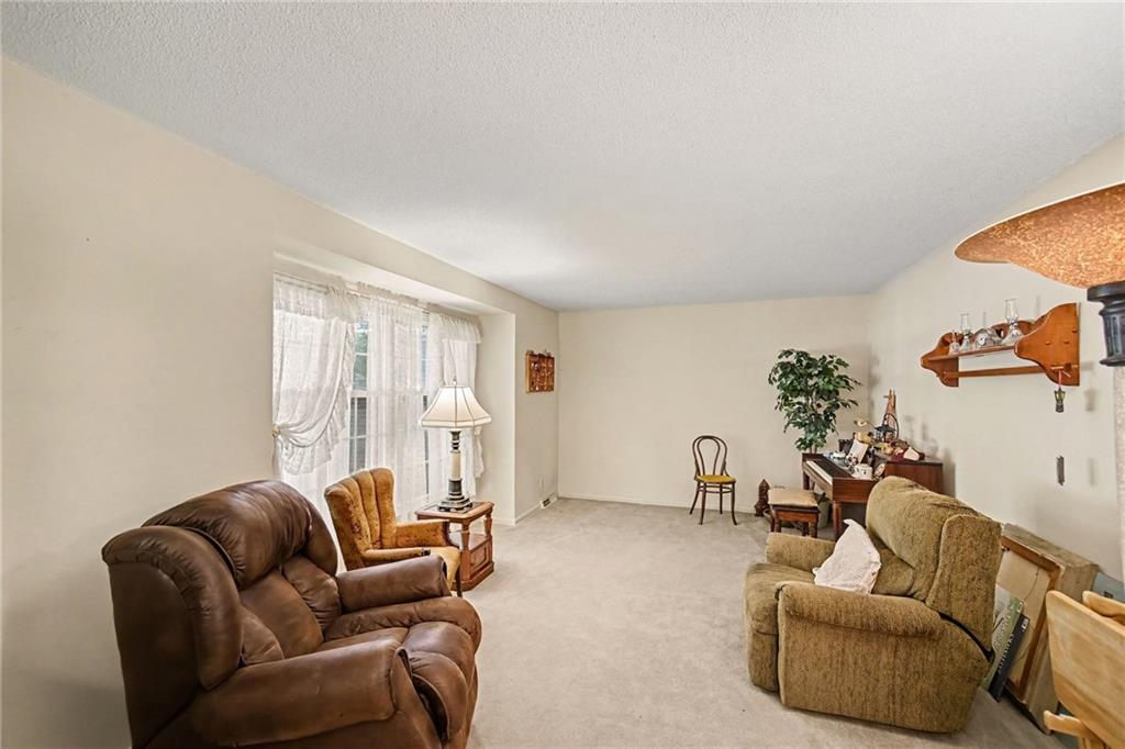 420 Glendale Road Liberty, MO 64068 - Photo 9 of 39 Gallery Image 9
