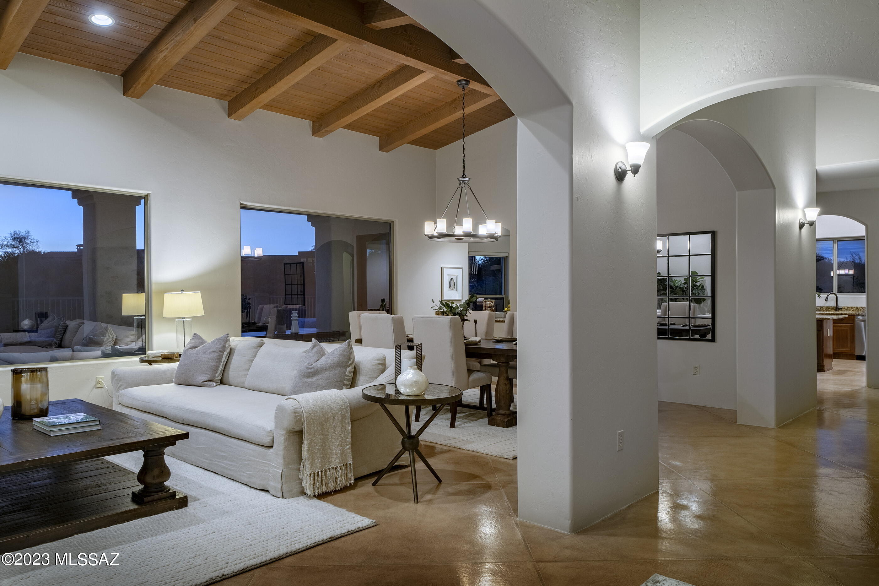 10889 North Pusch Ridge View Place Oro Valley, AZ 85737 - Photo 6 of 38