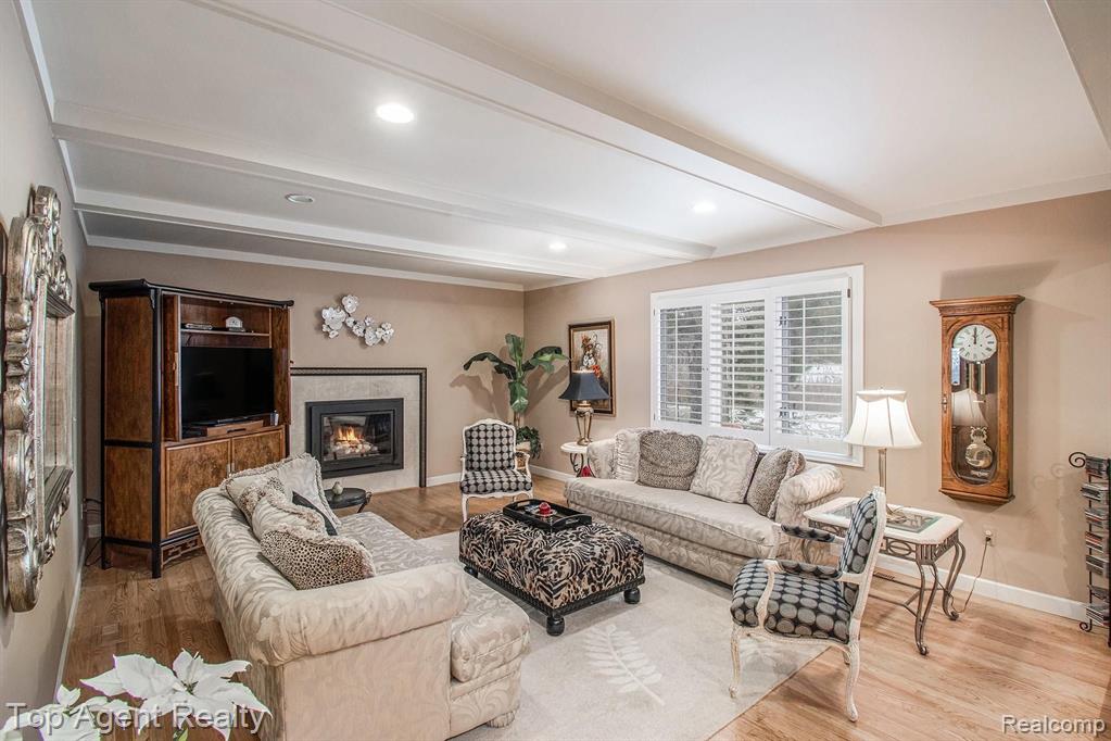 724 Lion Street Rochester Hills, MI 48307 - Photo 10 of 50