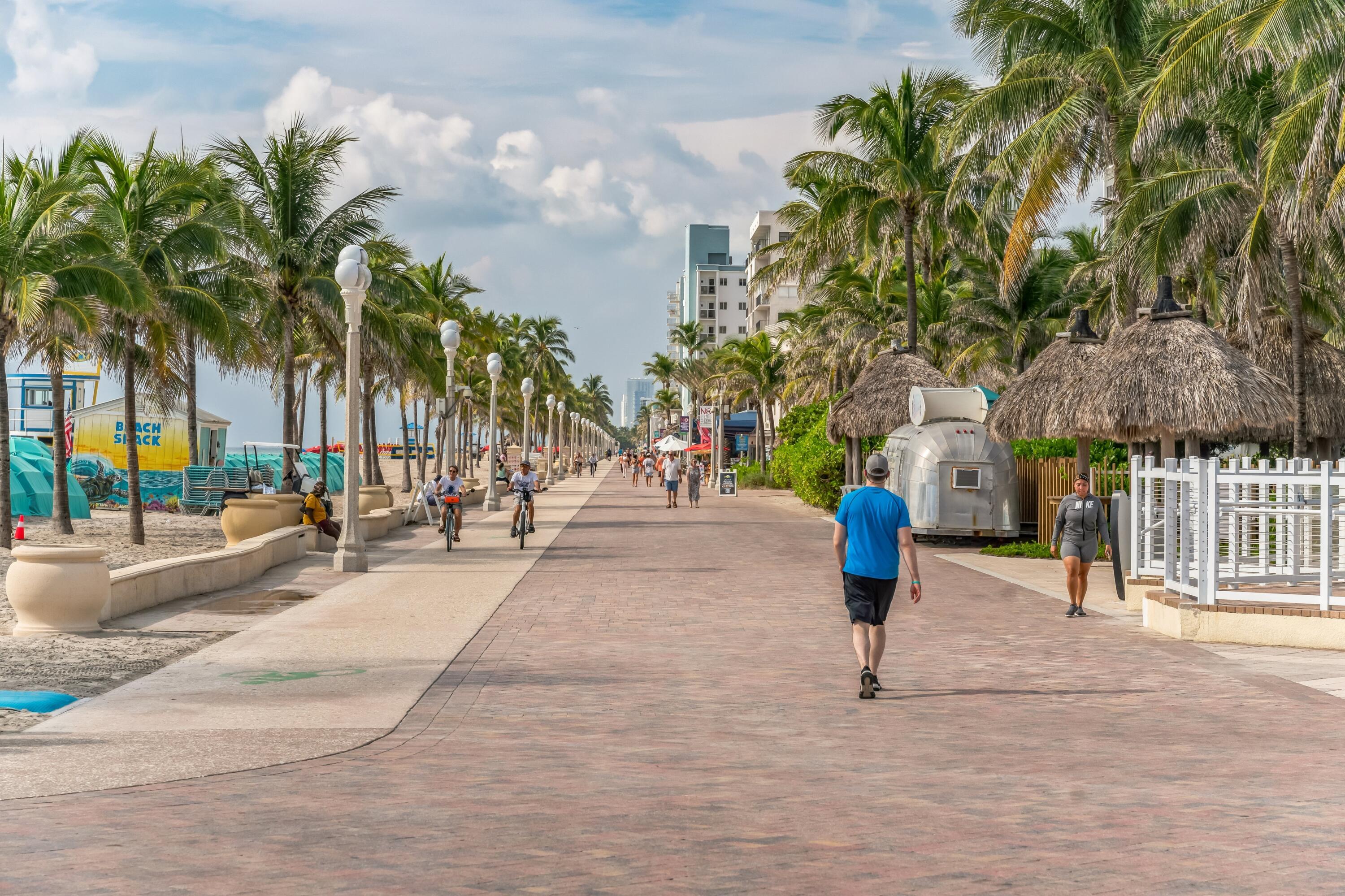 324 Indiana Street, Unit 3 Hollywood, FL 33019 - Photo 8 of 29 88b02c03eb4d20cbe0efb60aee6b3a84