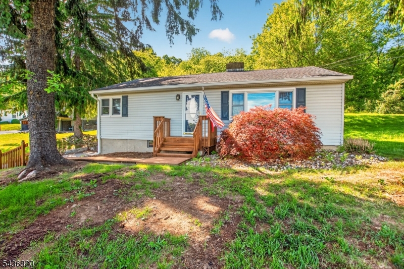 557 Rockport Road Hackettstown, NJ 07840 - Photo 1 of 25