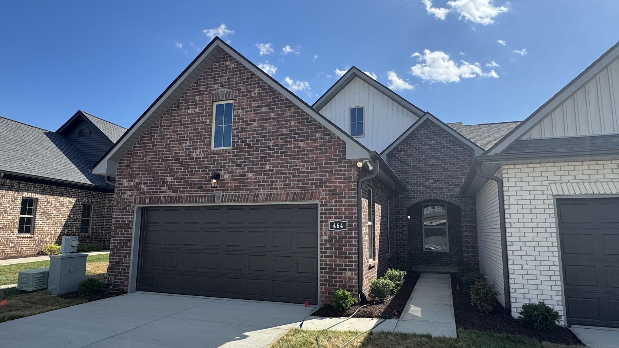 464 West Foxrun Springfield, TN 37172 - Photo 1 of 27