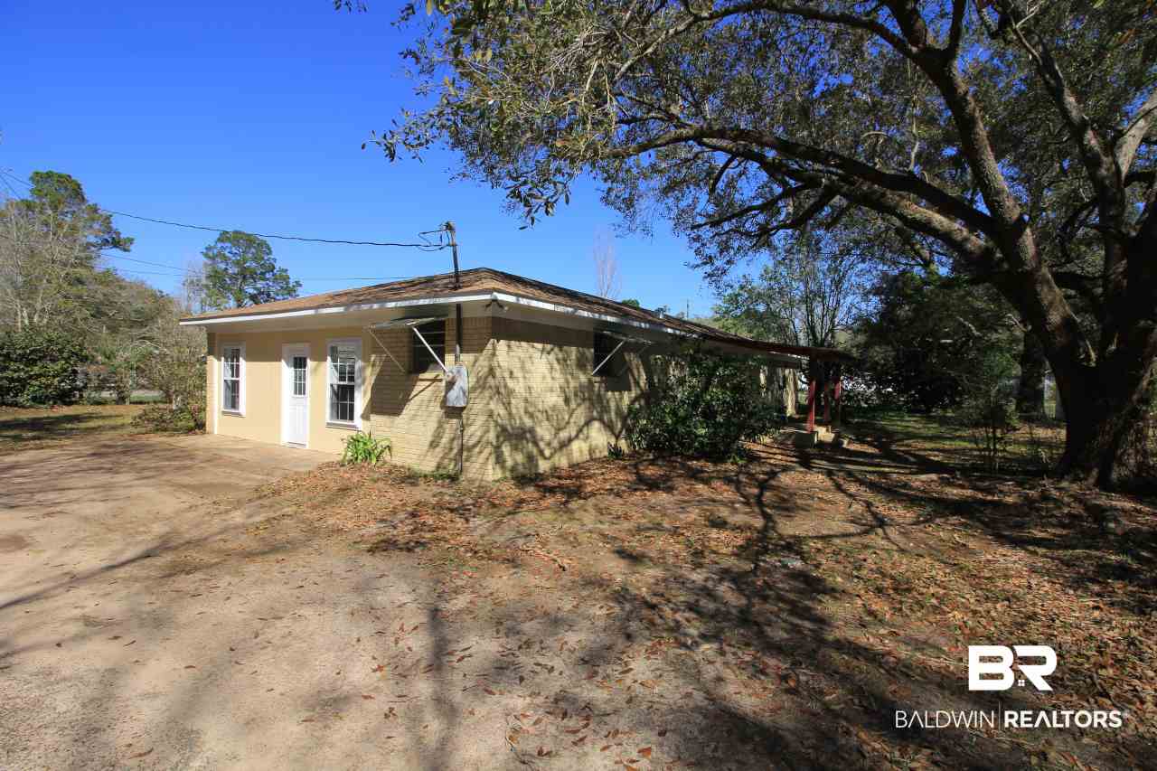 401 West Berry Avenue Foley, AL 36535 - Photo 6 of 29