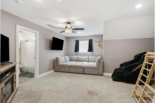 $599,900 | 2055 Eastfield Drive, Wills Point, TX 75169