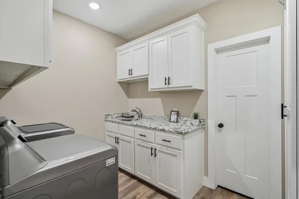 $599,900 | 2055 Eastfield Drive, Wills Point, TX 75169
