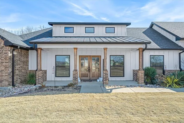 $599,900 | 2055 Eastfield Drive, Wills Point, TX 75169