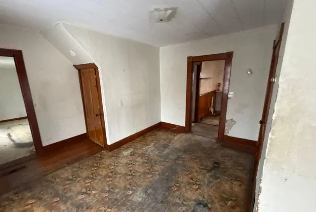 $125,000 | 42 Maple Street, Brewer, ME 04412