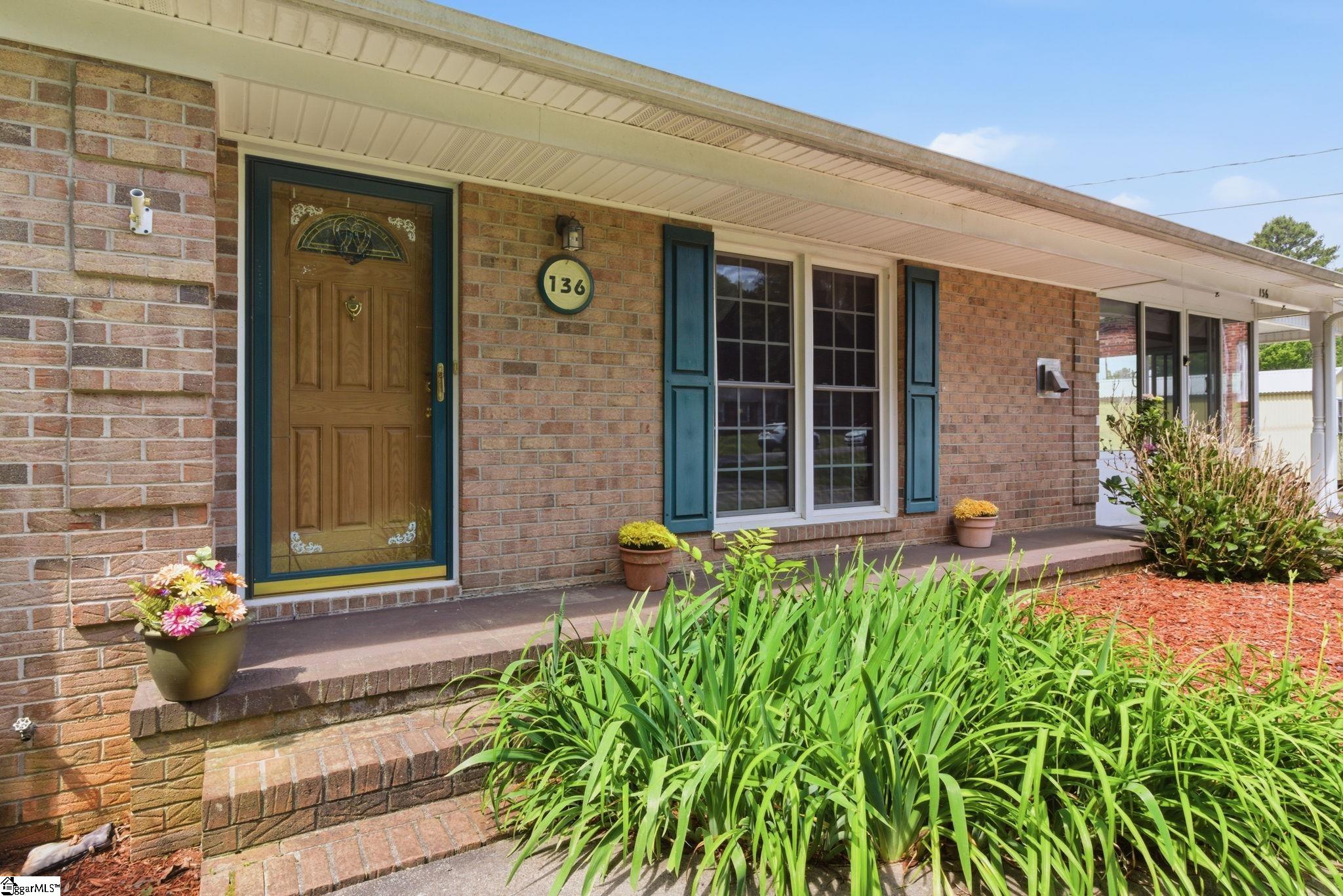 136 Country Club Road Gaffney, SC 29340 - Photo 1 of 27