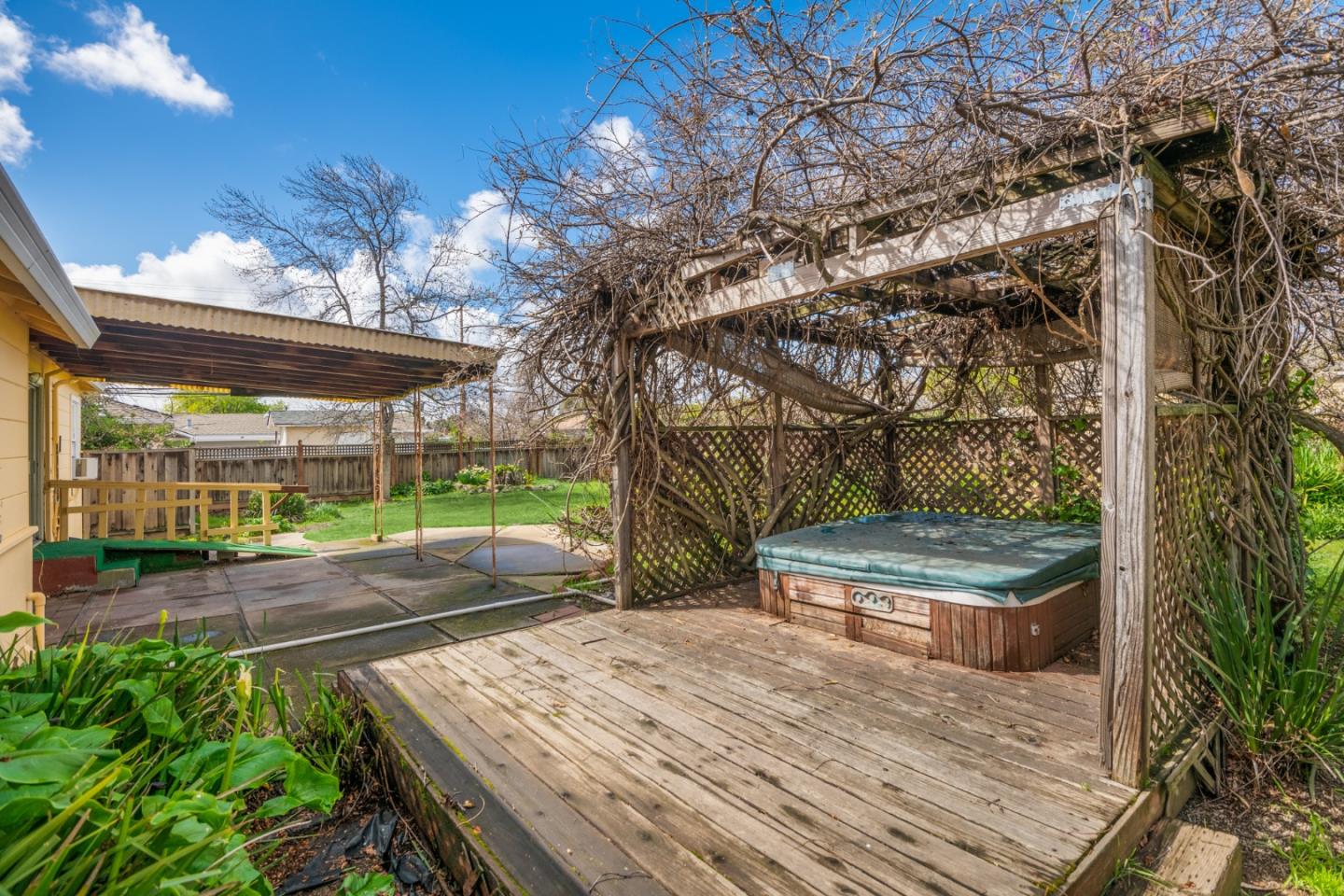 3961 Golf Drive San Jose, CA 95127 - Photo 11 of 14 a outdoor view with sitting space