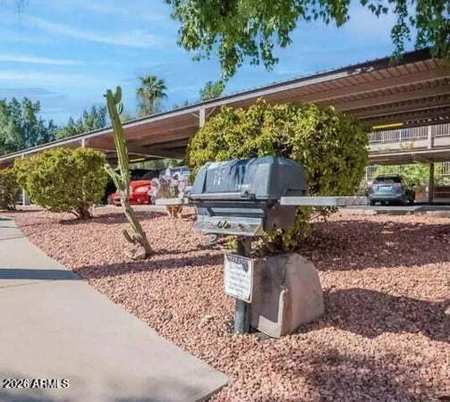 $2,550 | 11040 North 28th Drive, Unit 125, Phoenix, AZ 85029