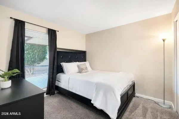 $2,550 | 11040 North 28th Drive, Unit 125, Phoenix, AZ 85029