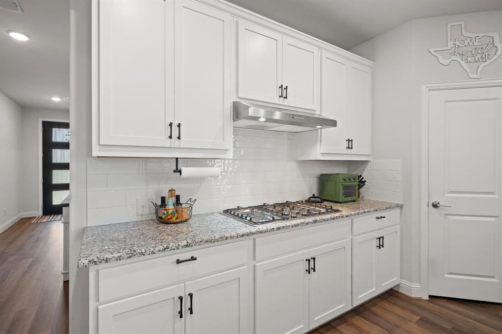 225 Fulton Street Oak Point, TX 75068 - Photo 8 of 34 Gallery Image 8