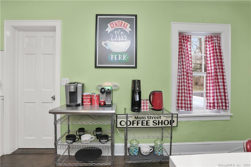 61 Hillandale Road Westport, CT 06880 - Photo 12 of 40