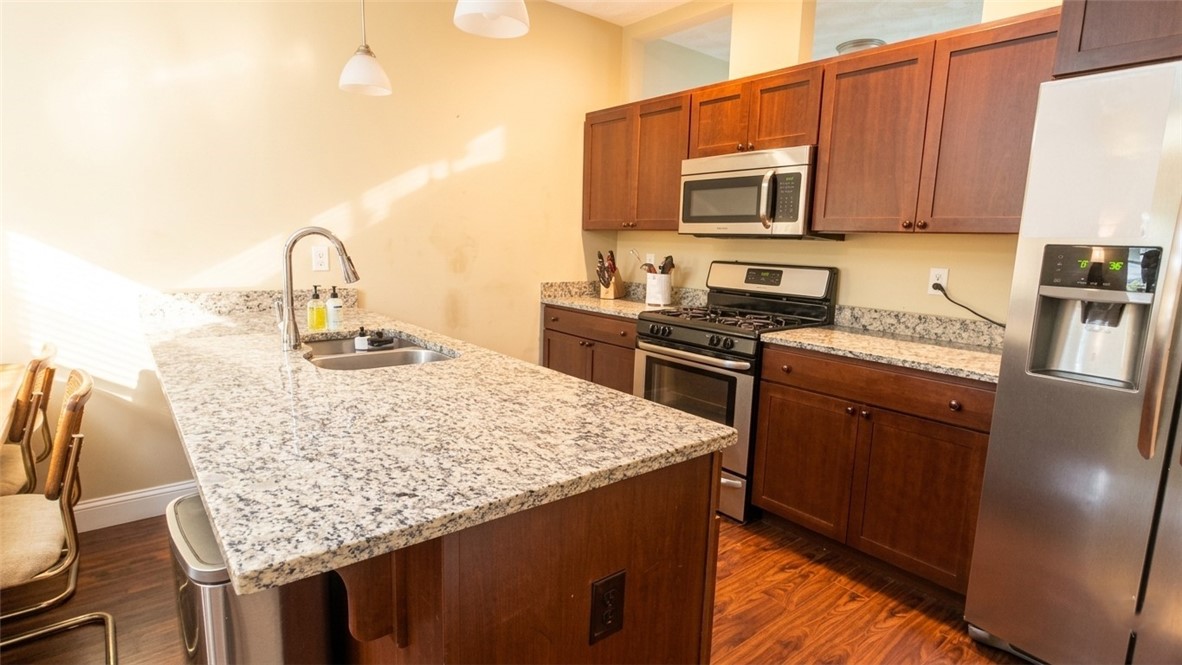 301 West Shore Road, Unit 19 Warwick, RI 02889 - Photo 7 of 41