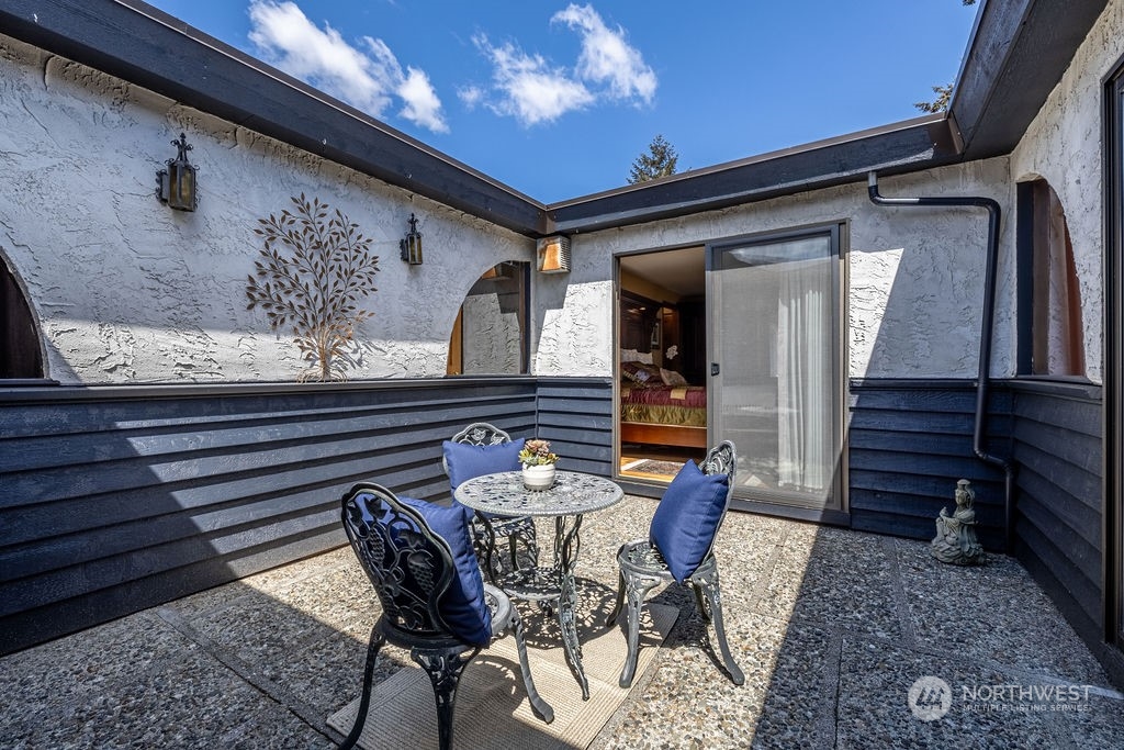 22422 4th Avenue Southeast Bothell, WA 98021 - Photo 29 of 39 a view of a interior of the house