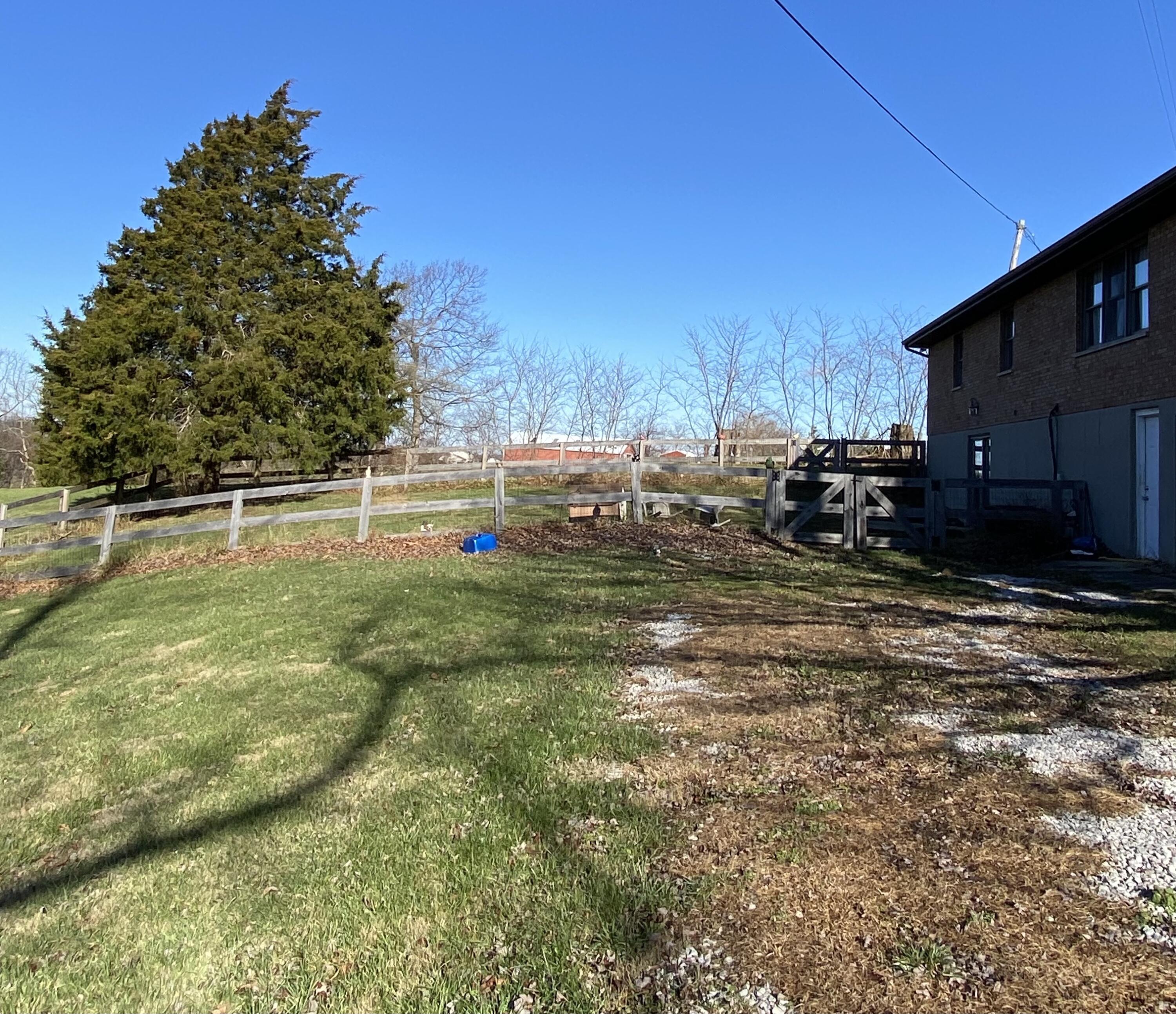 285 Fairview Road Williamstown, KY 41097 - Photo 5 of 44