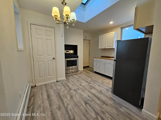 $599,888 | 64 Tompkins Street | Stapleton