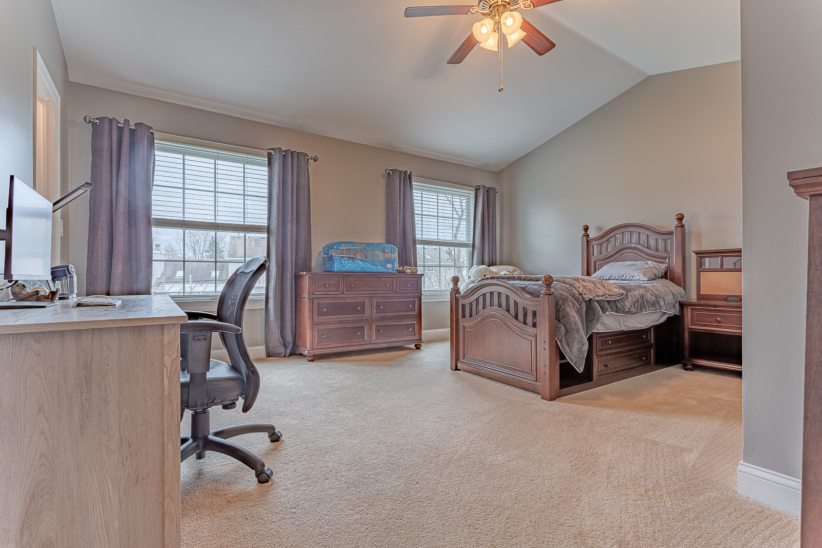 933 Manchester Road Lake Zurich, IL 60047 - Photo 23 of 32
