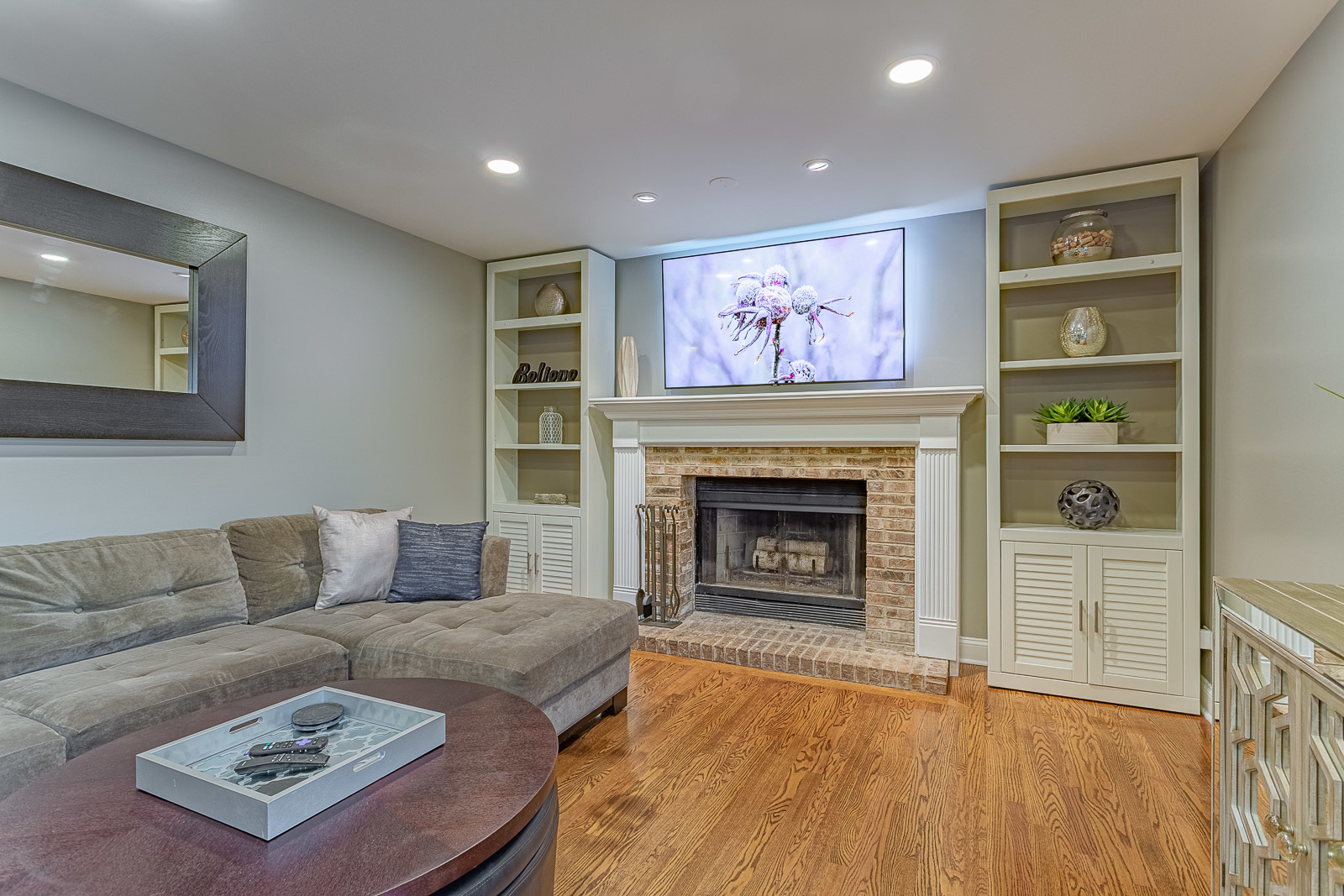 933 Manchester Road Lake Zurich, IL 60047 - Photo 9 of 32