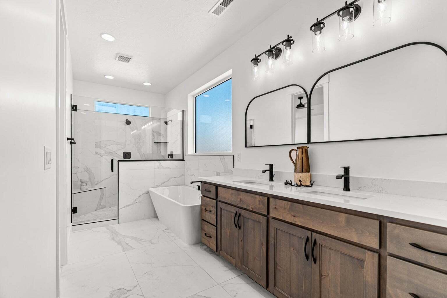 3125 East 2220 South St. George, UT 84790 - Photo 15 of 24 Bathroom