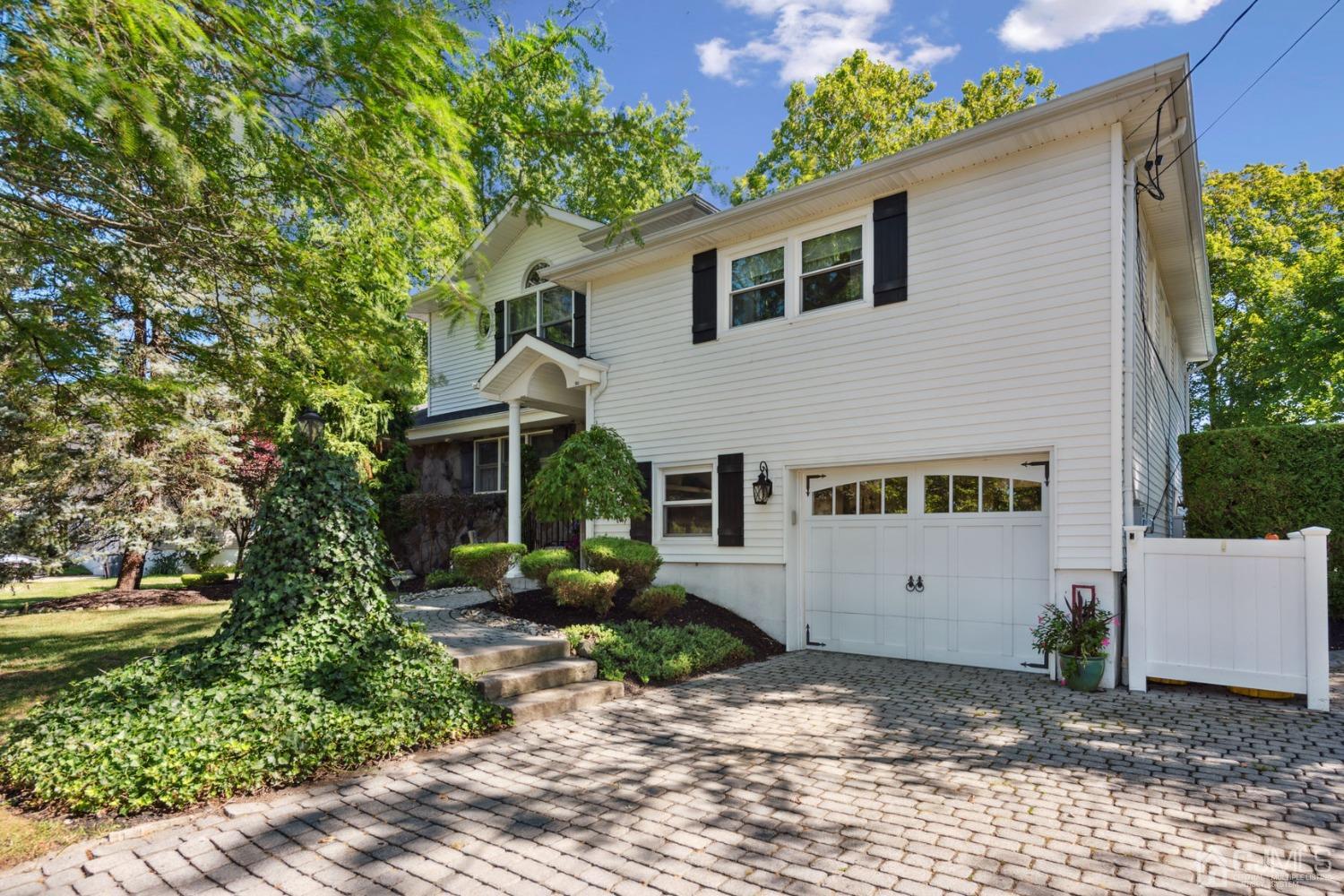 9 Winton Road East Brunswick, NJ 08816 - Photo 3 of 48 Gallery Image 3