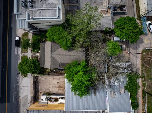 $3,800,000 | 906 East 6th Street, Austin, TX 78702