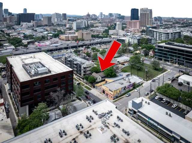 $3,800,000 | 906 East 6th Street, Austin, TX 78702