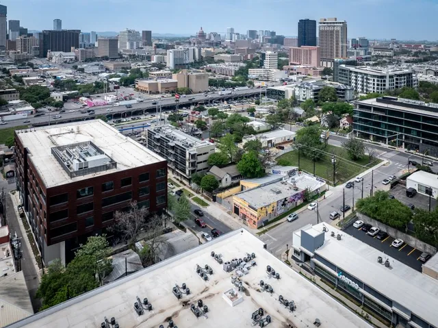 $3,800,000 | 906 East 6th Street, Austin, TX 78702