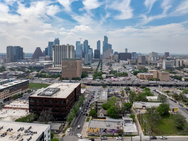$3,800,000 | 906 East 6th Street, Austin, TX 78702