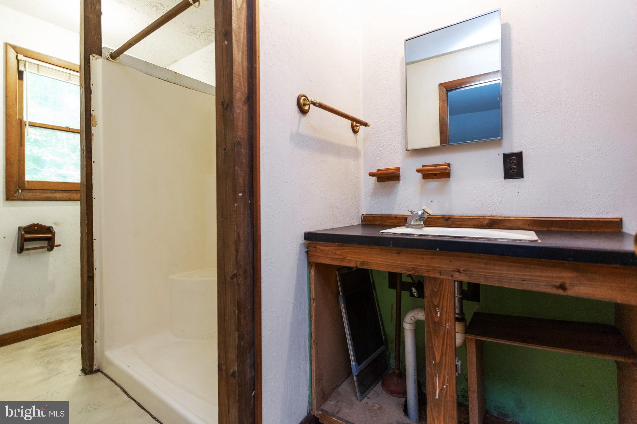 16201 Comus Road Clarksburg, MD 20871 - Photo 42 of 45 Bathroom