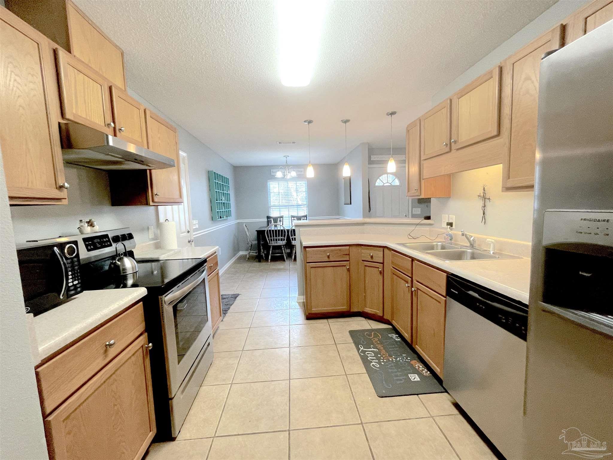 5529 Berryhill Road Milton, FL 32570 - Photo 8 of 29