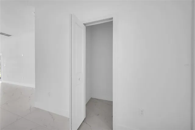 $2,300 | 17135 Southwest 41st Court, Ocala, FL 34473