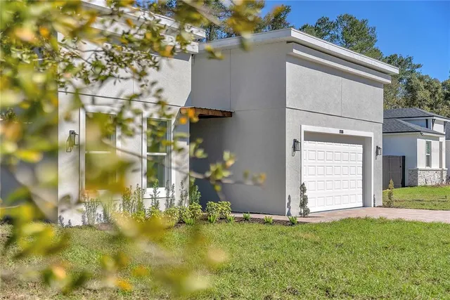 $2,300 | 17135 Southwest 41st Court, Ocala, FL 34473