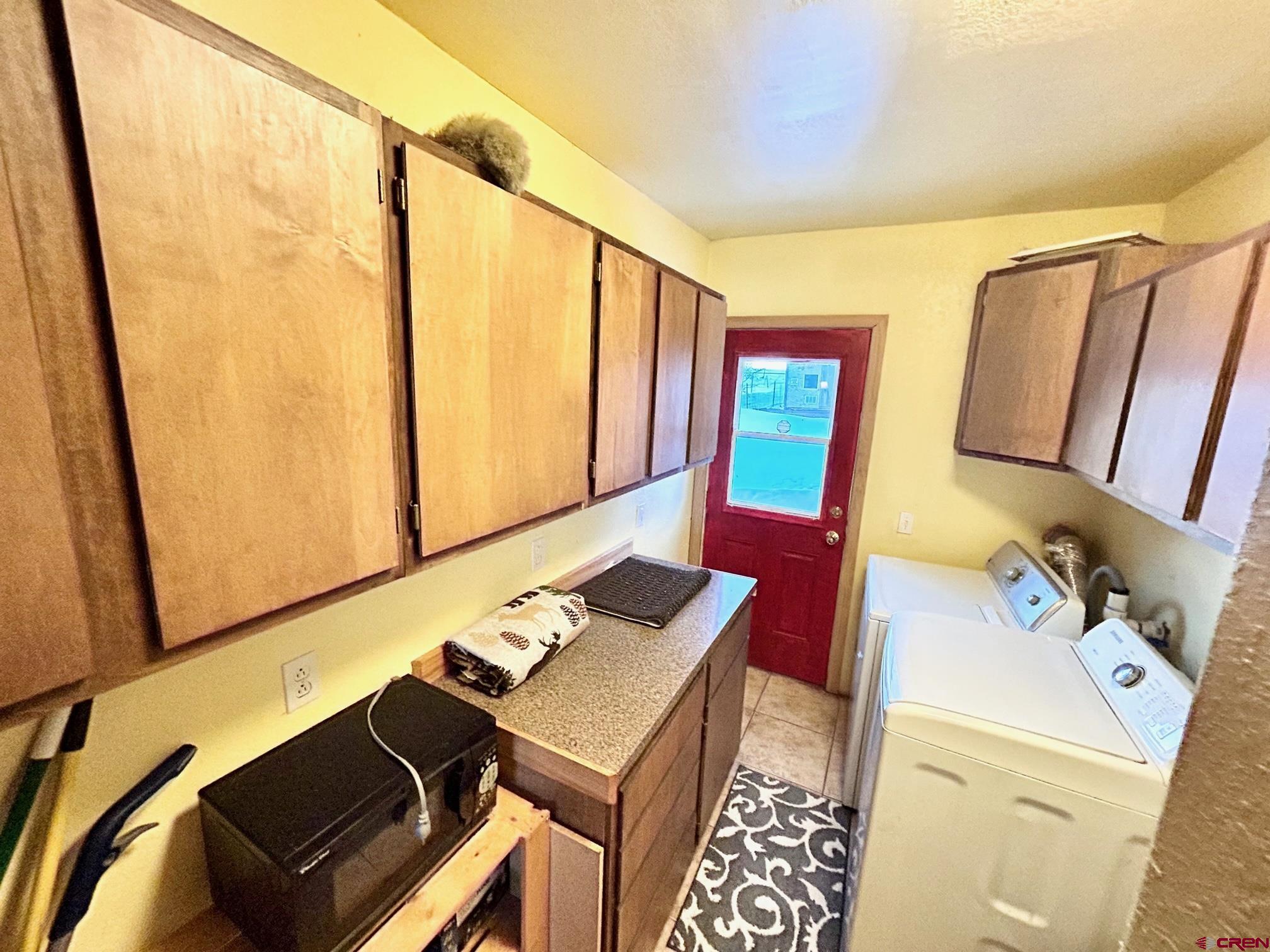 175 County Road Egnar, CO 81325 - Photo 25 of 35 a bathroom with a sink and a mirror