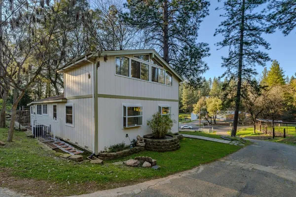 $549,900 | 17630 Ridge Road, Pine Grove, CA 95665