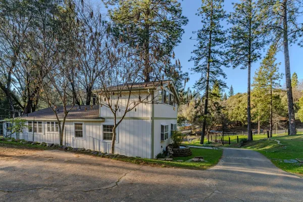 $549,900 | 17630 Ridge Road, Pine Grove, CA 95665