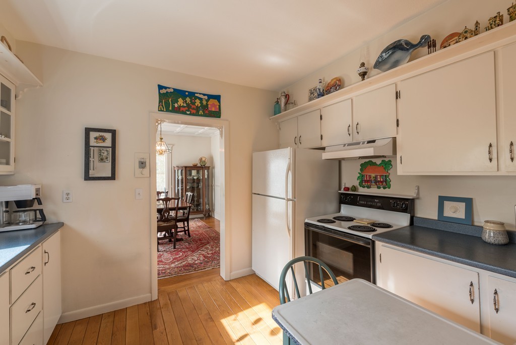 17 Fairview Avenue Northampton, MA 01060 - Photo 13 of 19