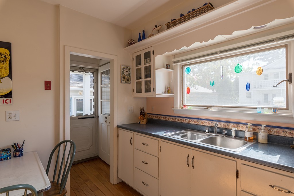 17 Fairview Avenue Northampton, MA 01060 - Photo 14 of 19