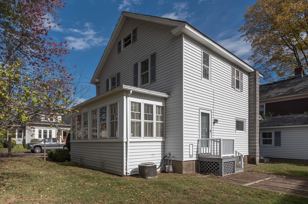 17 Fairview Avenue Northampton, MA 01060 - Photo 3 of 19