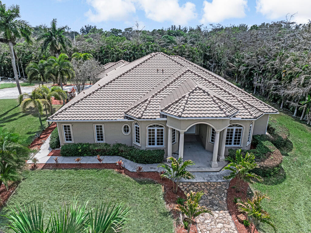 16684 62nd Road North The Acreage, FL 33470 - Photo 3 of 67 03