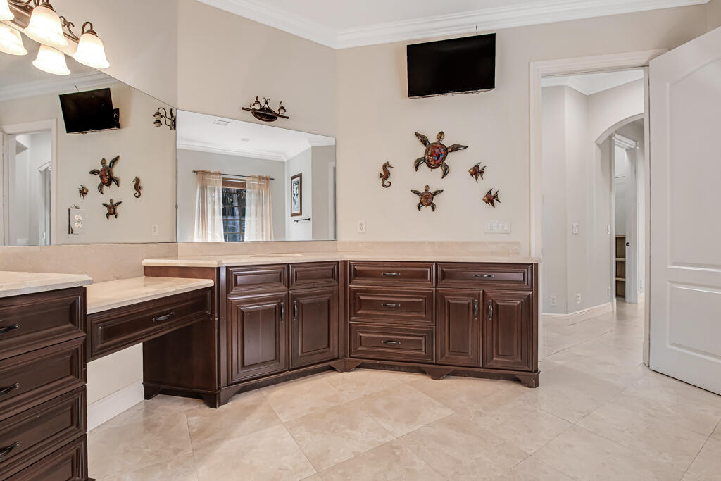 16684 62nd Road North The Acreage, FL 33470 - Photo 32 of 67 32