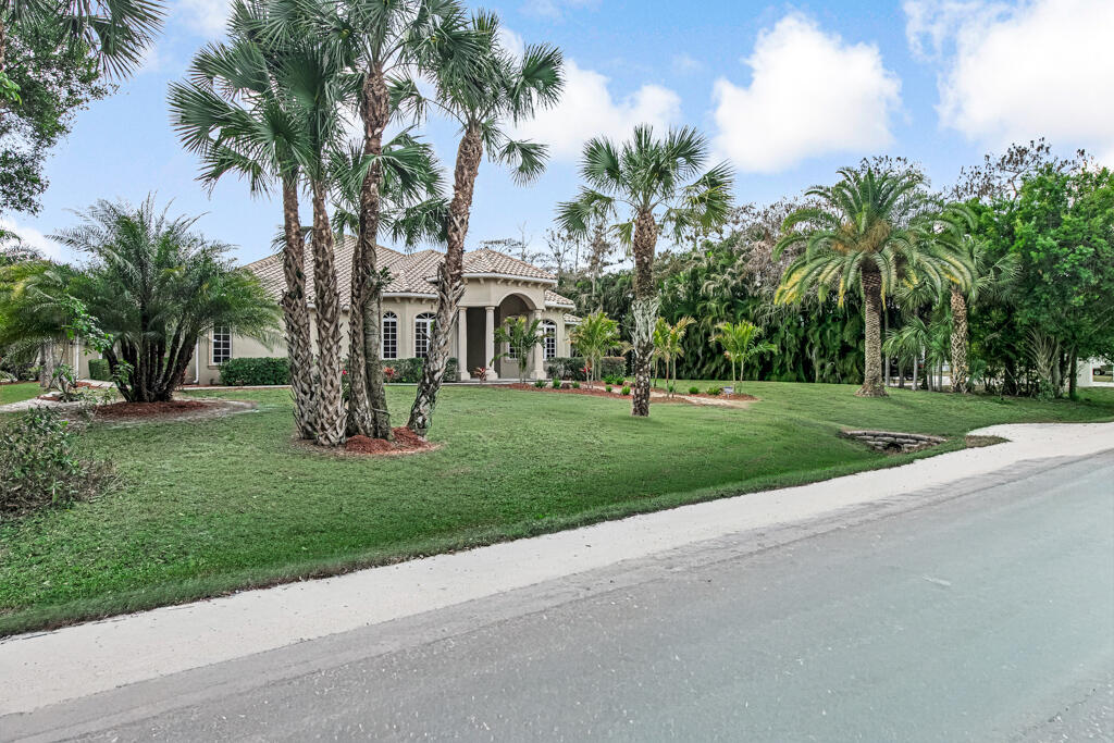 16684 62nd Road North The Acreage, FL 33470 - Photo 4 of 67 04