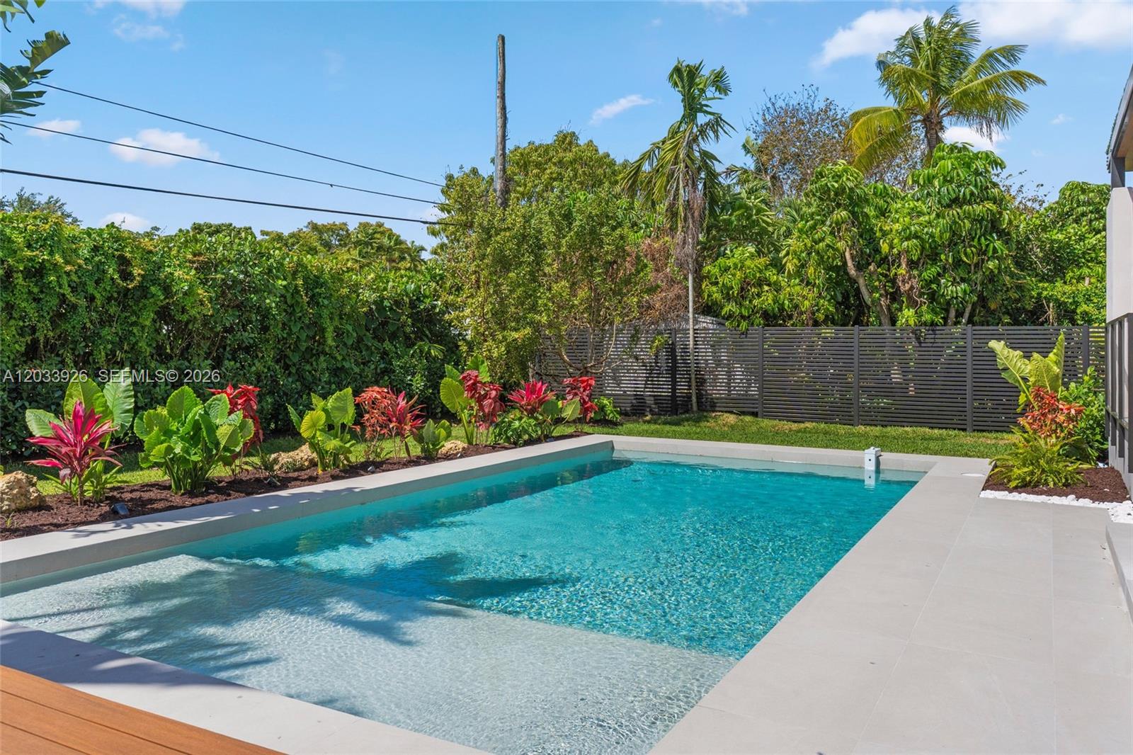 5854 Southwest 30th Street Miami, FL 33155 - Photo 43 of 53