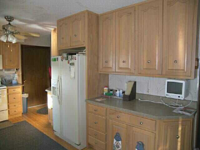 12374 North Kern Road, Unit WEST Syracuse, IN 46567 - Photo 11 of 25 Gallery Image 11