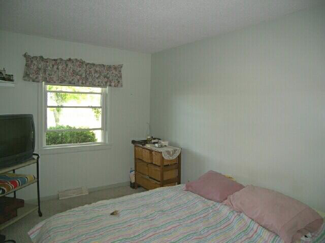 12374 North Kern Road, Unit WEST Syracuse, IN 46567 - Photo 18 of 25 Gallery Image 18