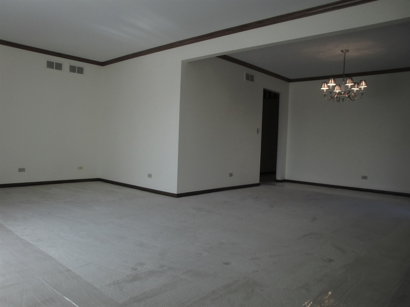 701 Ridge Court Schaumburg, IL 60193 - Photo 12 of 24 a view of empty room