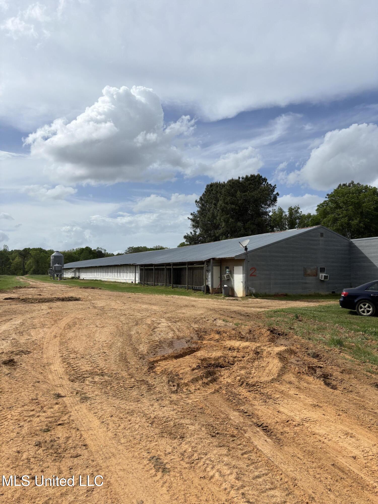 205 Jake Barnes Road Mendenhall, MS 39114 - Photo 2 of 42 IMG_0929