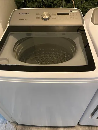 a close view of sink